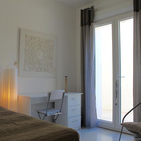 La Maison Blanche Arles Extérieur photo