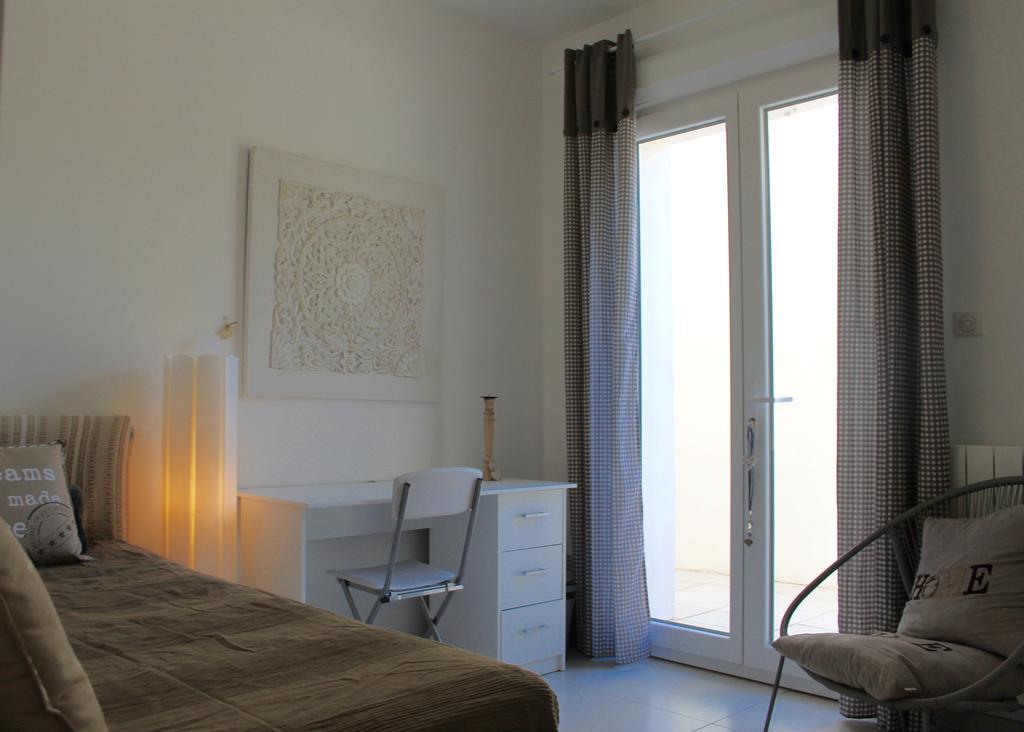 La Maison Blanche Arles Extérieur photo