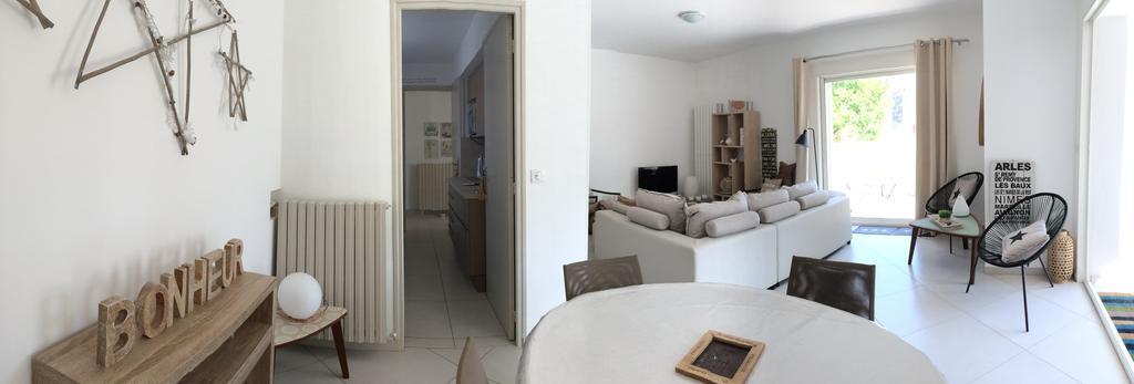 La Maison Blanche Arles Extérieur photo